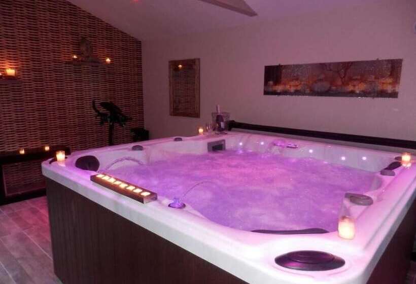 ベッドアンドブレックファースト Mas Les Vieux Chenes