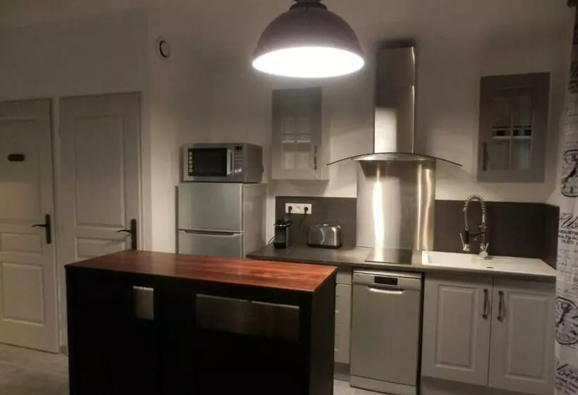 Aamiaismajoitus (B&B) Mas Les Vieux Chenes