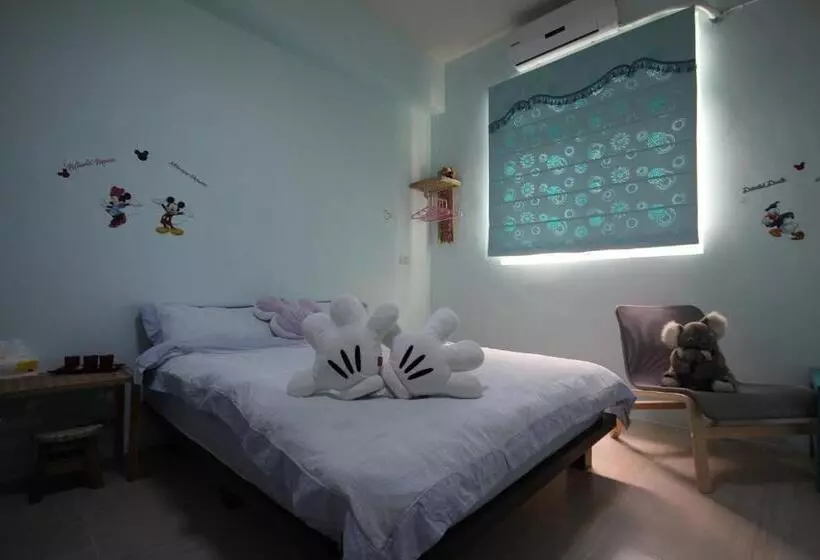 تختخواب و صبحانه 萩閣民宿sara S House走路可到夜市近市區好停車