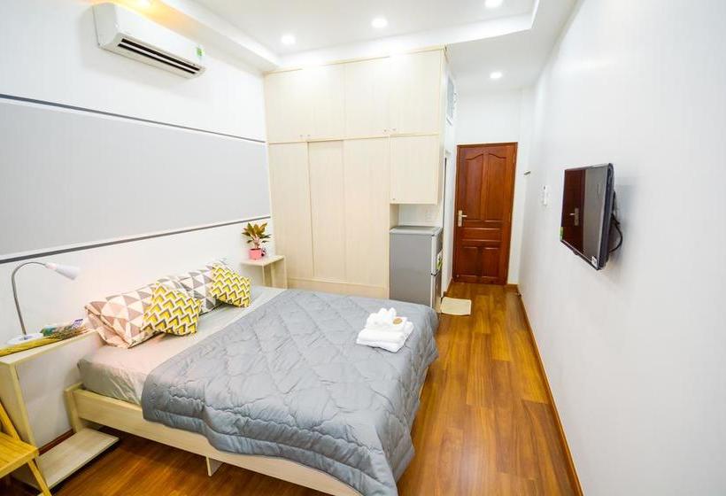 تختخواب و صبحانه The Nguyens Café Nhc