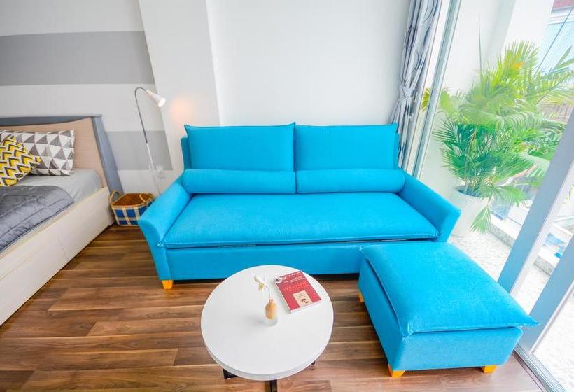 تختخواب و صبحانه The Nguyens Café Nhc