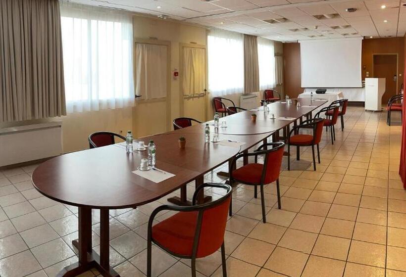 Cit Hotel La Pyramide