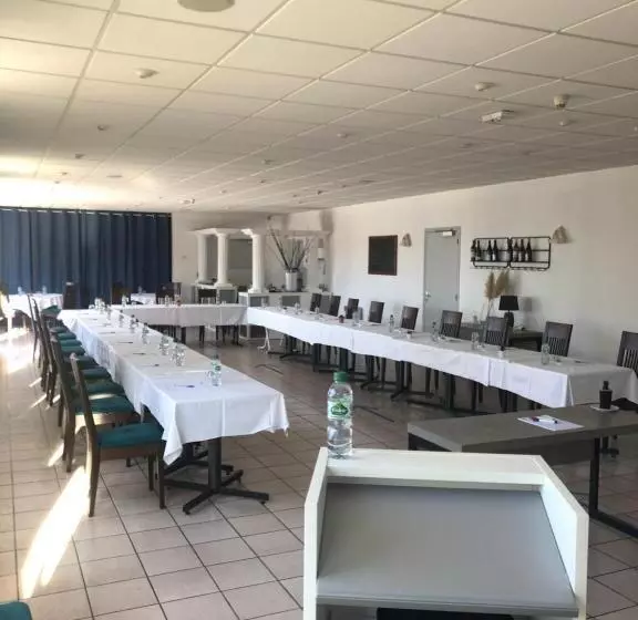 Cit Hotel La Pyramide