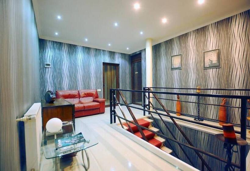 هتل Chveni Sakhli