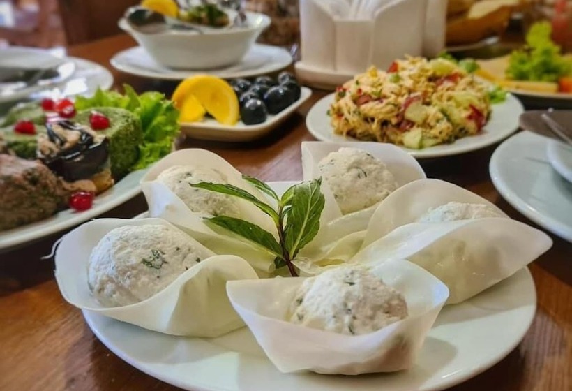 هتل Chveni Sakhli