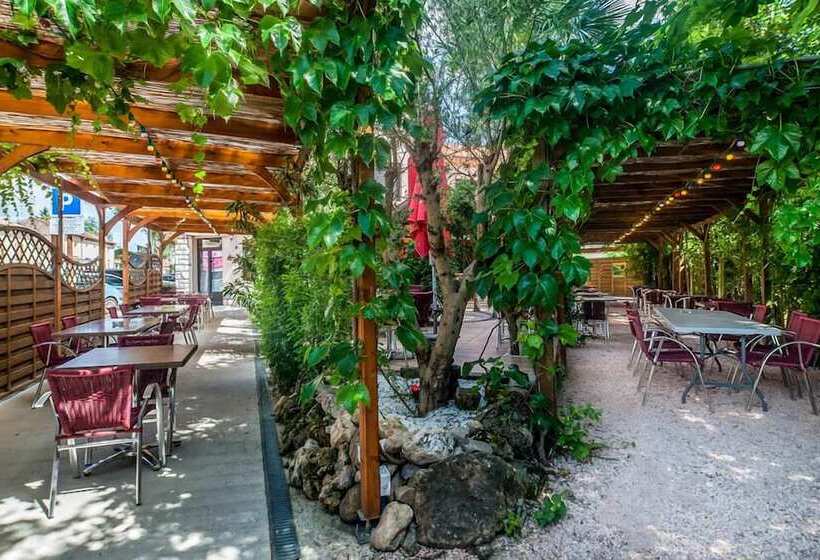 هتل Hôtel Restaurant Atipyc