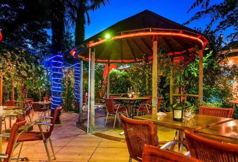 هتل Hôtel Restaurant Atipyc