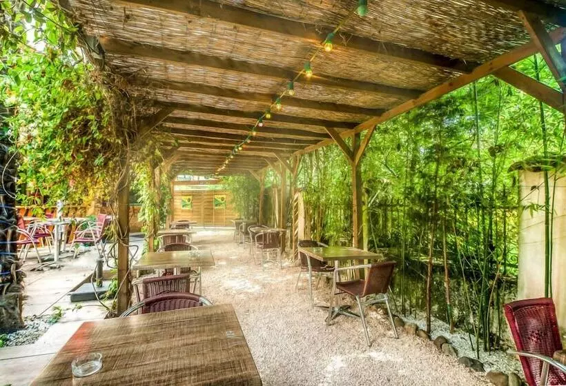 ホテル Hôtel Restaurant Atipyc