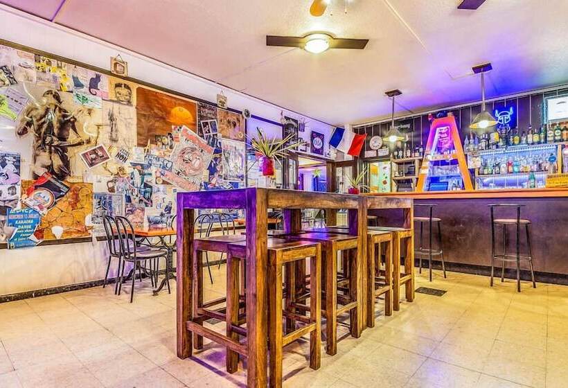 هتل Hôtel Restaurant Atipyc