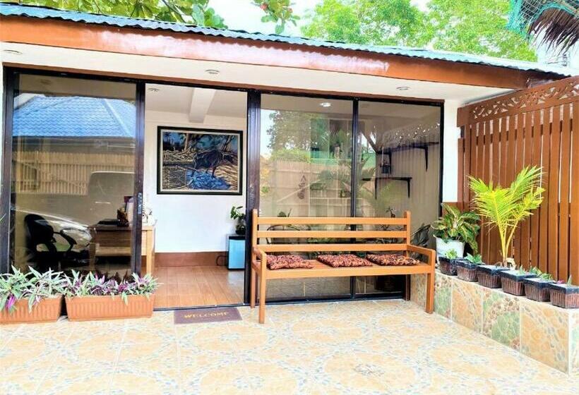 הוסטל Villa Tomasa Virgin