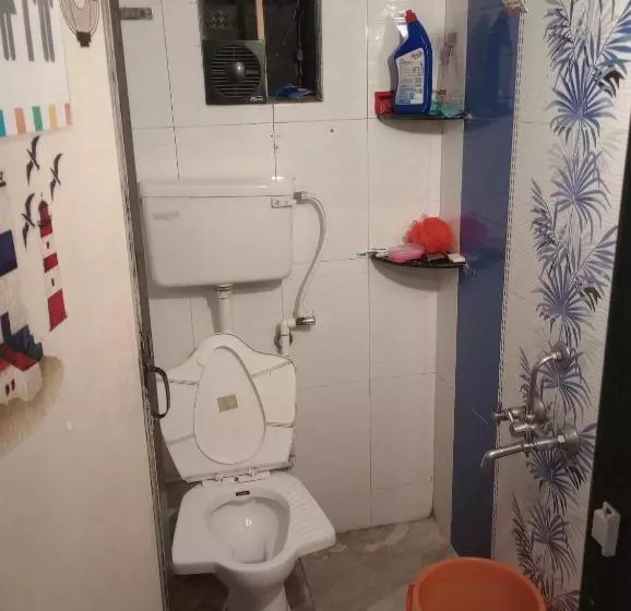 Awaara Backpackers Hostel, Alibag