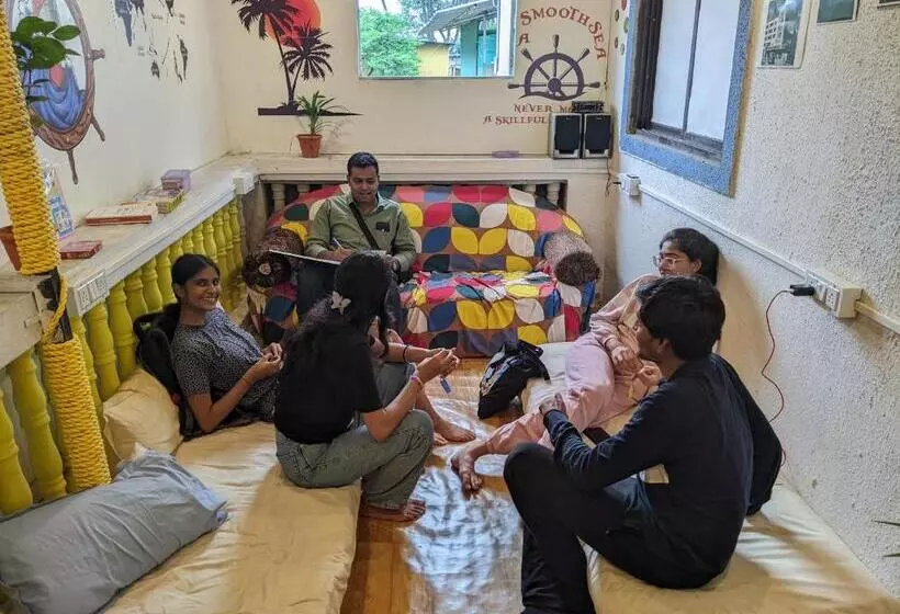 Awaara Backpackers Hostel, Alibag