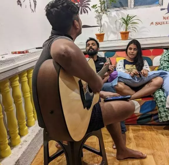 Awaara Backpackers Hostel, Alibag