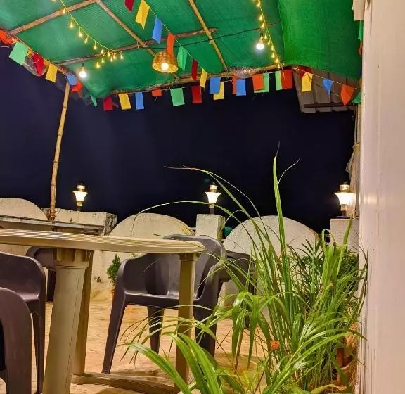 Awaara Backpackers Hostel, Alibag