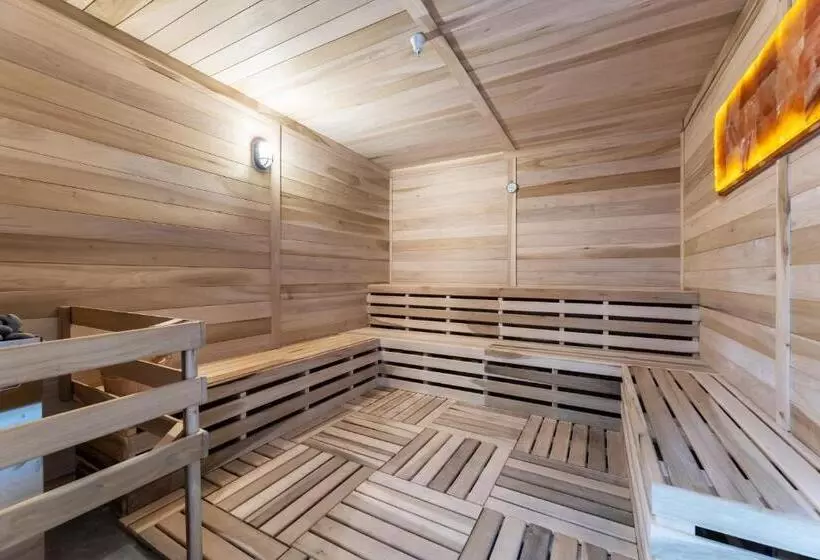 ホテル Mai Downtown Long Beach