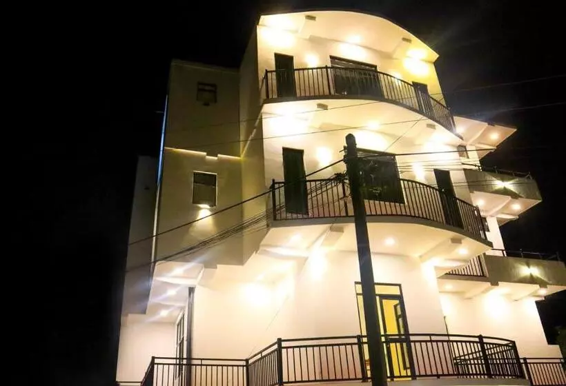 ホテル Sesali Residence