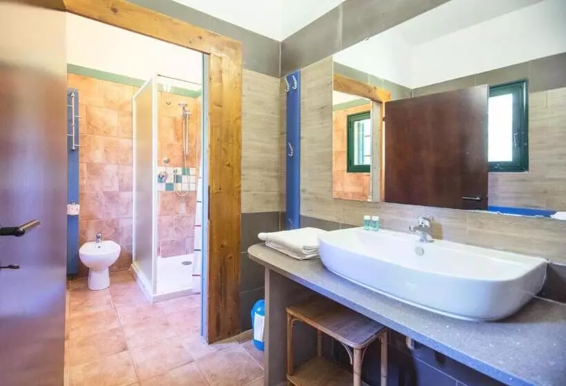 Isa Residence With Swimming Pool In Guardistallo Surrounded By Greenery