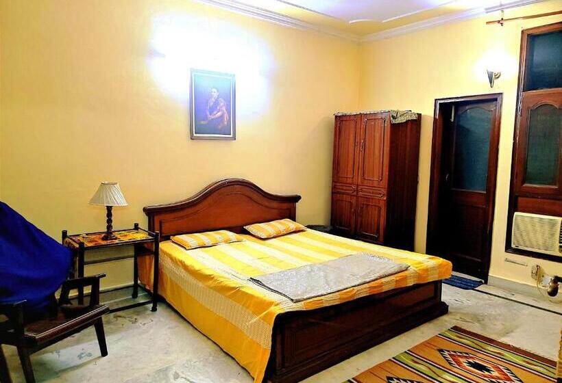 Majatalo Gurmehar S Residence