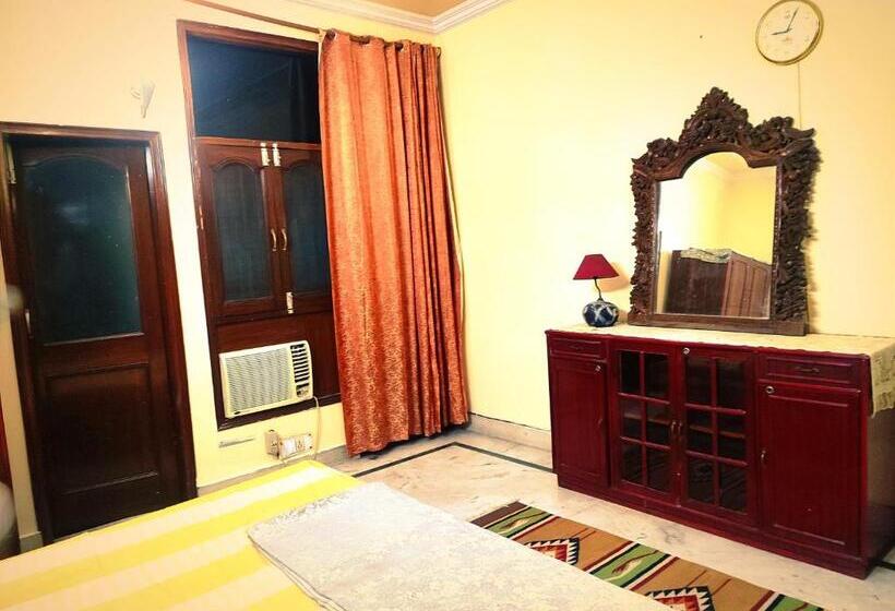 Majatalo Gurmehar S Residence