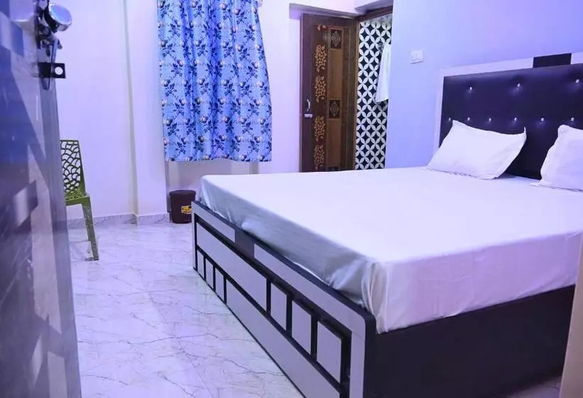 Majatalo Swagat Paying Guest House Varanasi Near Ganga River