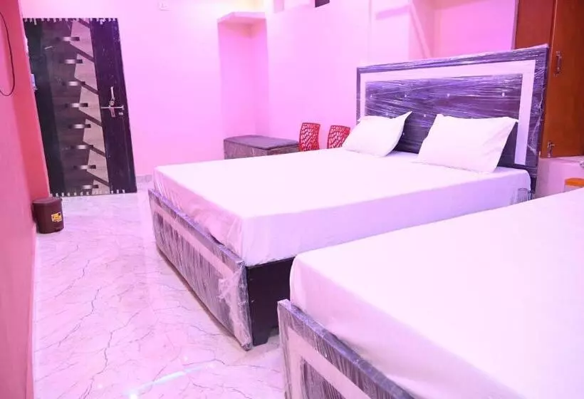 Majatalo Swagat Paying Guest House Varanasi Near Ganga River