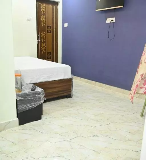 Majatalo Swagat Paying Guest House Varanasi Near Ganga River