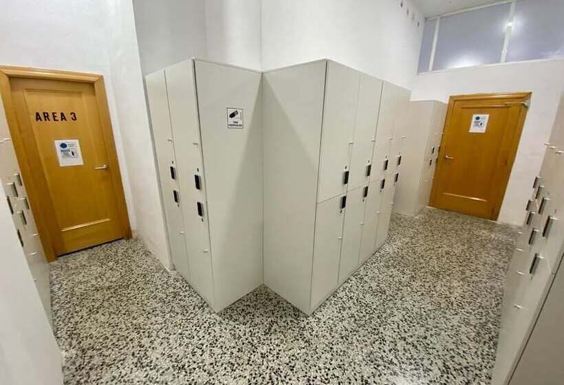 فنادق الكبسولة Capsule Inn Valencia Hostel