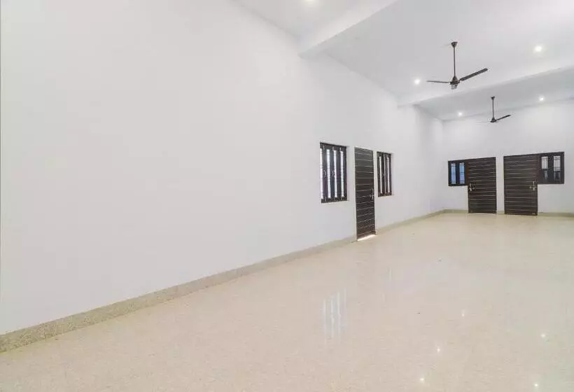 Hotelli Spot On Bansal Resort