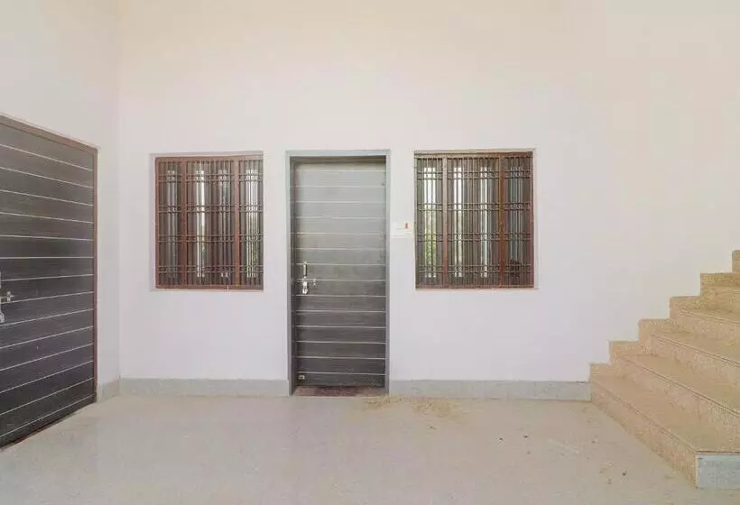 Hotelli Spot On Bansal Resort