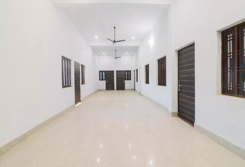 Hotelli Spot On Bansal Resort