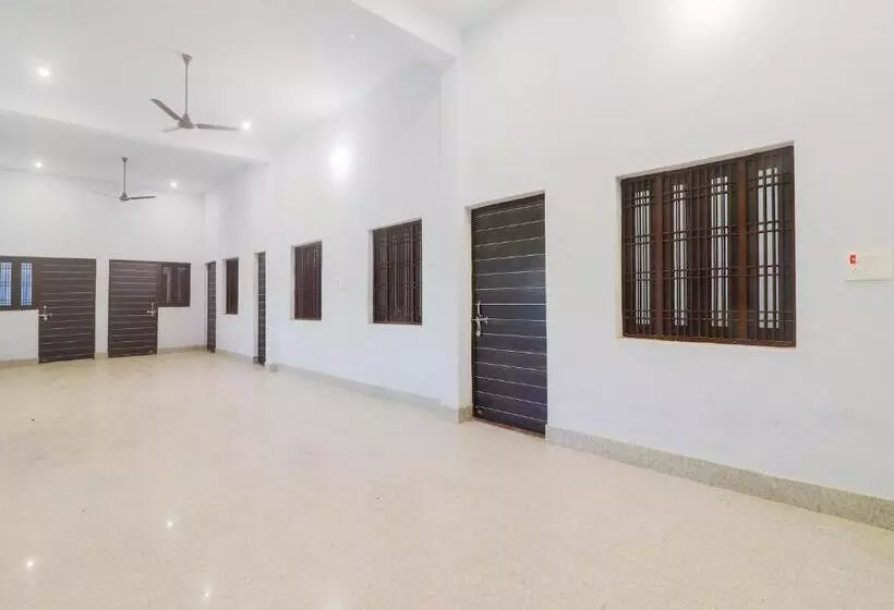 Hotelli Spot On Bansal Resort