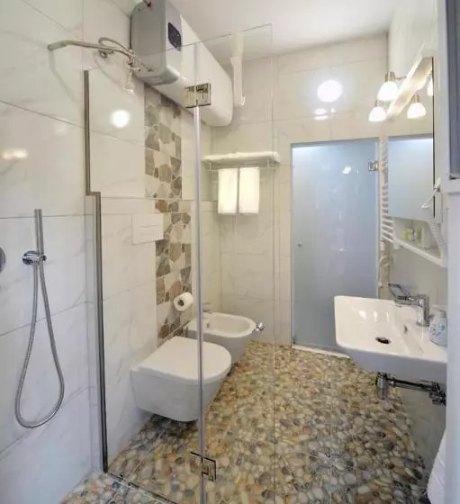 Konak Rooms L Skanderbeg Square