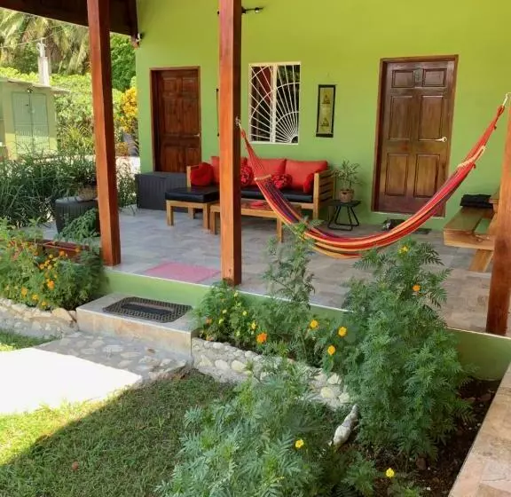 هاستل Green Queendom Farm And Lodging