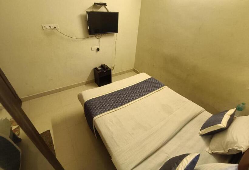 בית מלון כפרי Bluesky Ramapuram