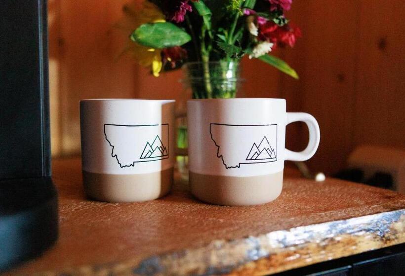 Отель Big Medicine Cabins