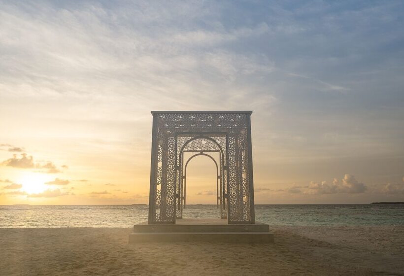 هتل Ifuru Island Resort Maldives 24 Hours Premium All Inclusive