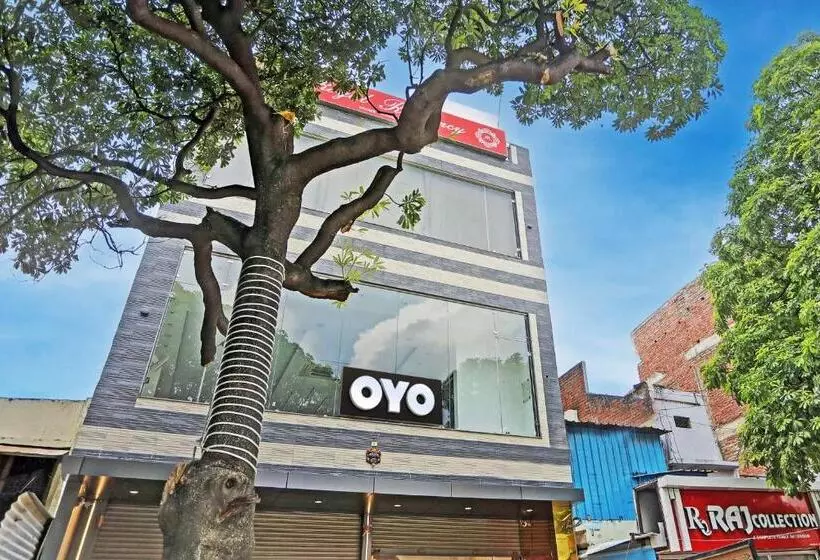 Hotelli Oyo Flagship Royal Residency