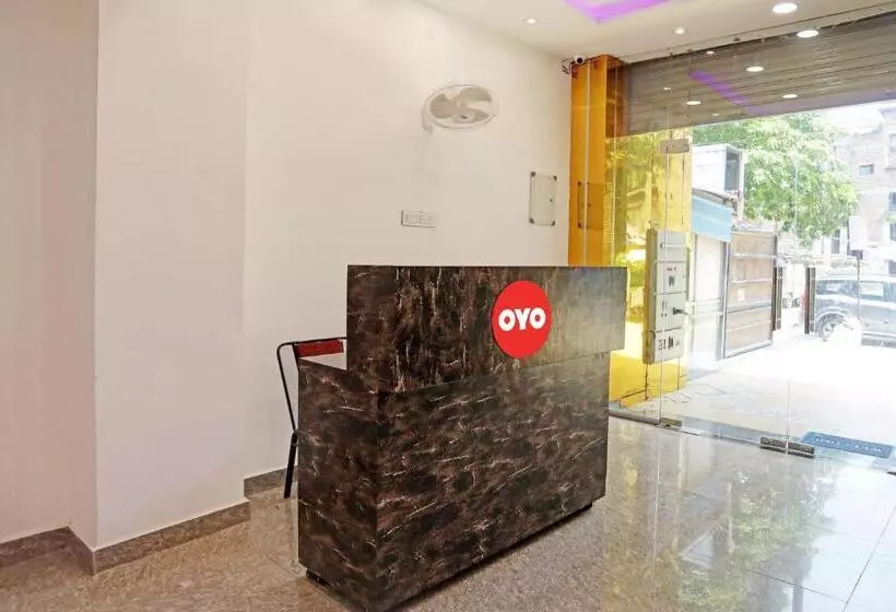 Hotelli Oyo Flagship Royal Residency