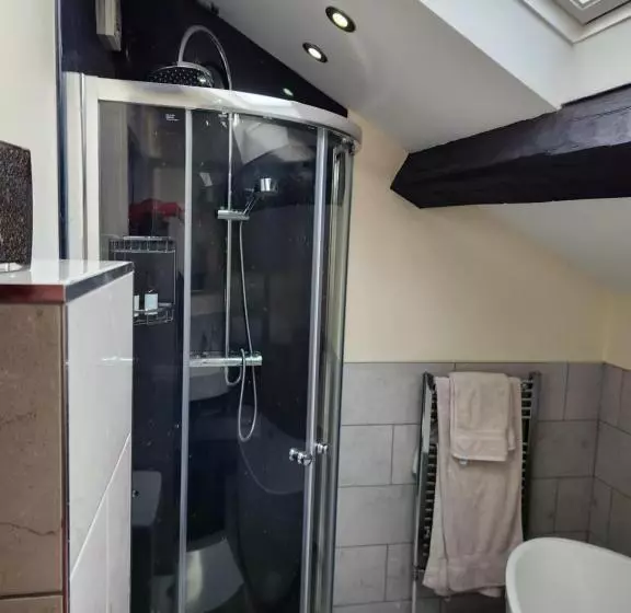 Hotelli The Garden Bar Rooms