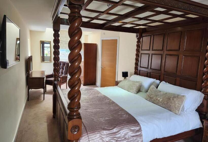 هتل The Garden Bar Rooms