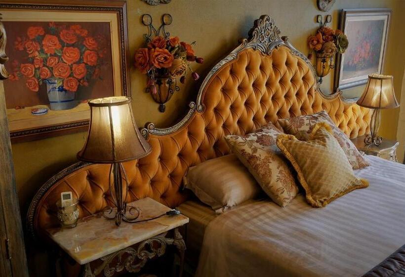 بنسيون Bygracealone Manor