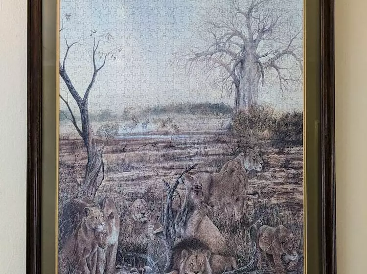 پانسیون Room In Villa   Zambezi Family Lodge   Lion Room