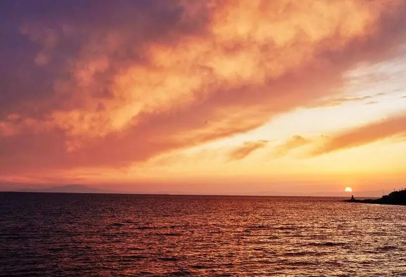 Majatalo &sun Hung Five