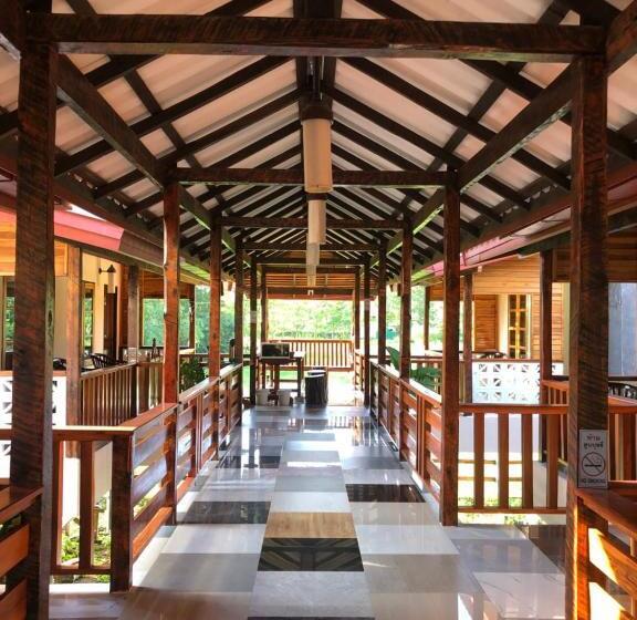 ณาคูรีสอร์ท Nakoo Resort Ngao