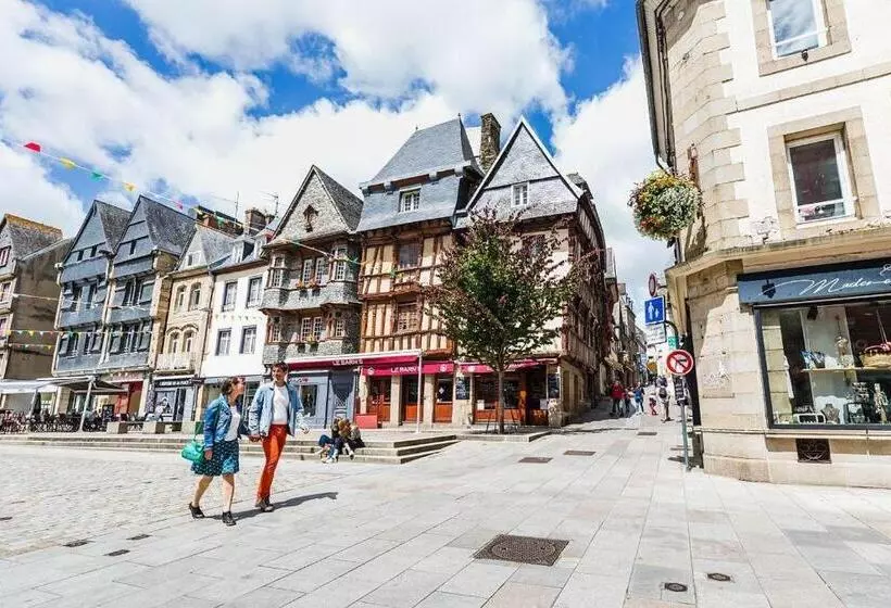 Aamiaismajoitus (B&B) La Tente De Kergomar