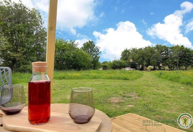 Bed and Breakfast La Tente De Kergomar