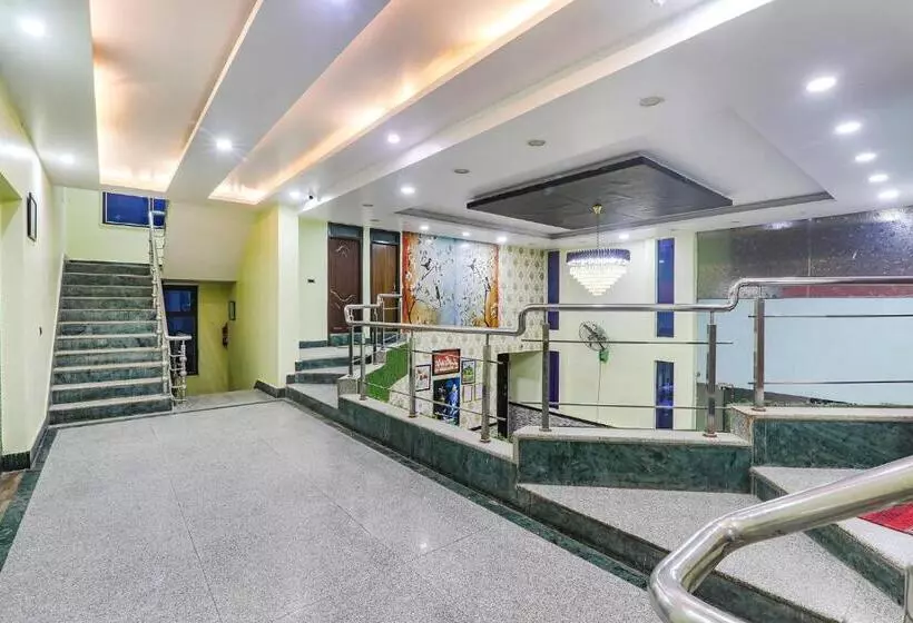 Fabhotel Astor