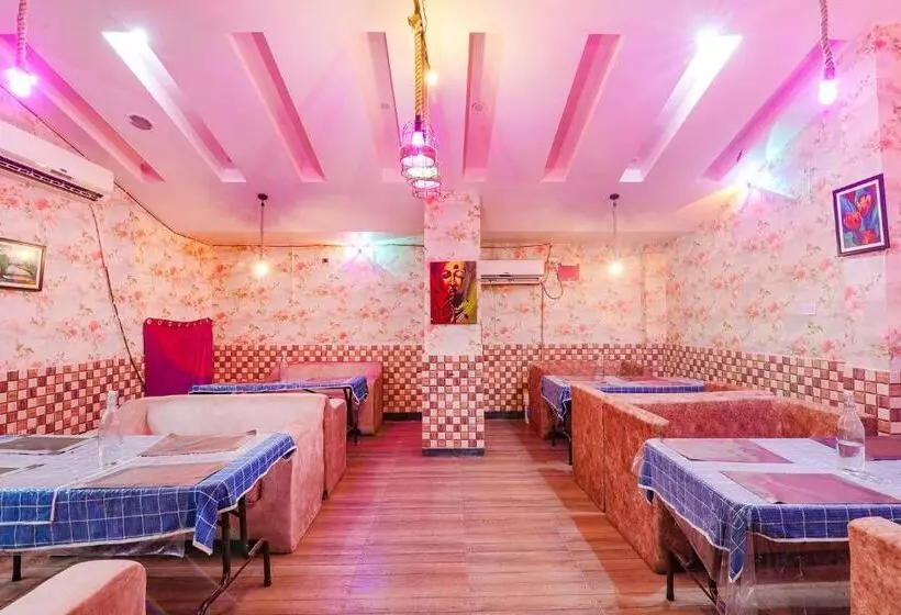 Fabhotel Astor