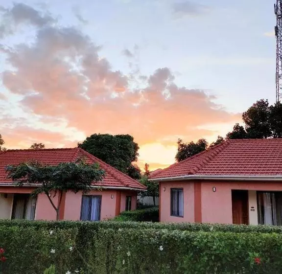 هتل Le Cottage Mbale
