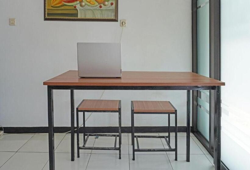 فندق Oyo 91762 Green Home Stay Syariah